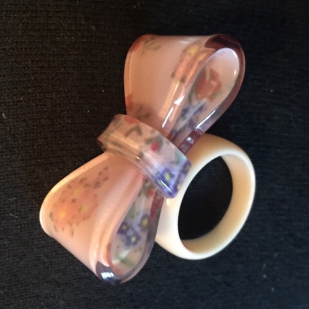 Lucite Acrylic Pink Bow Statement Ring
